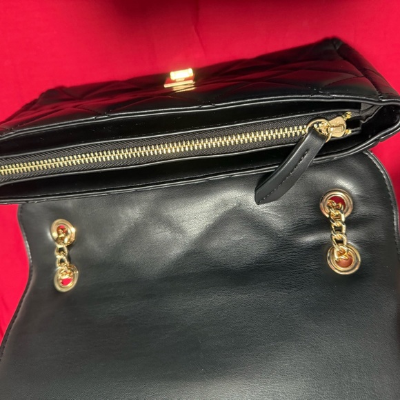 VALENTINO BAGSOcarina Relove Quilted Ecru Satchel Bag in Black - Picture 10 of 13